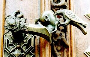 Входная дверь - стиль или надежность?