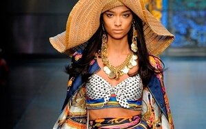 С чем носить короткий топ