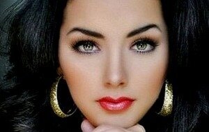 Макияж для брюнеток