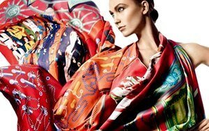 Безумие шелка в платках Hermes