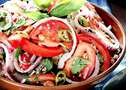 C помидорами получаются очень вкусные салаты